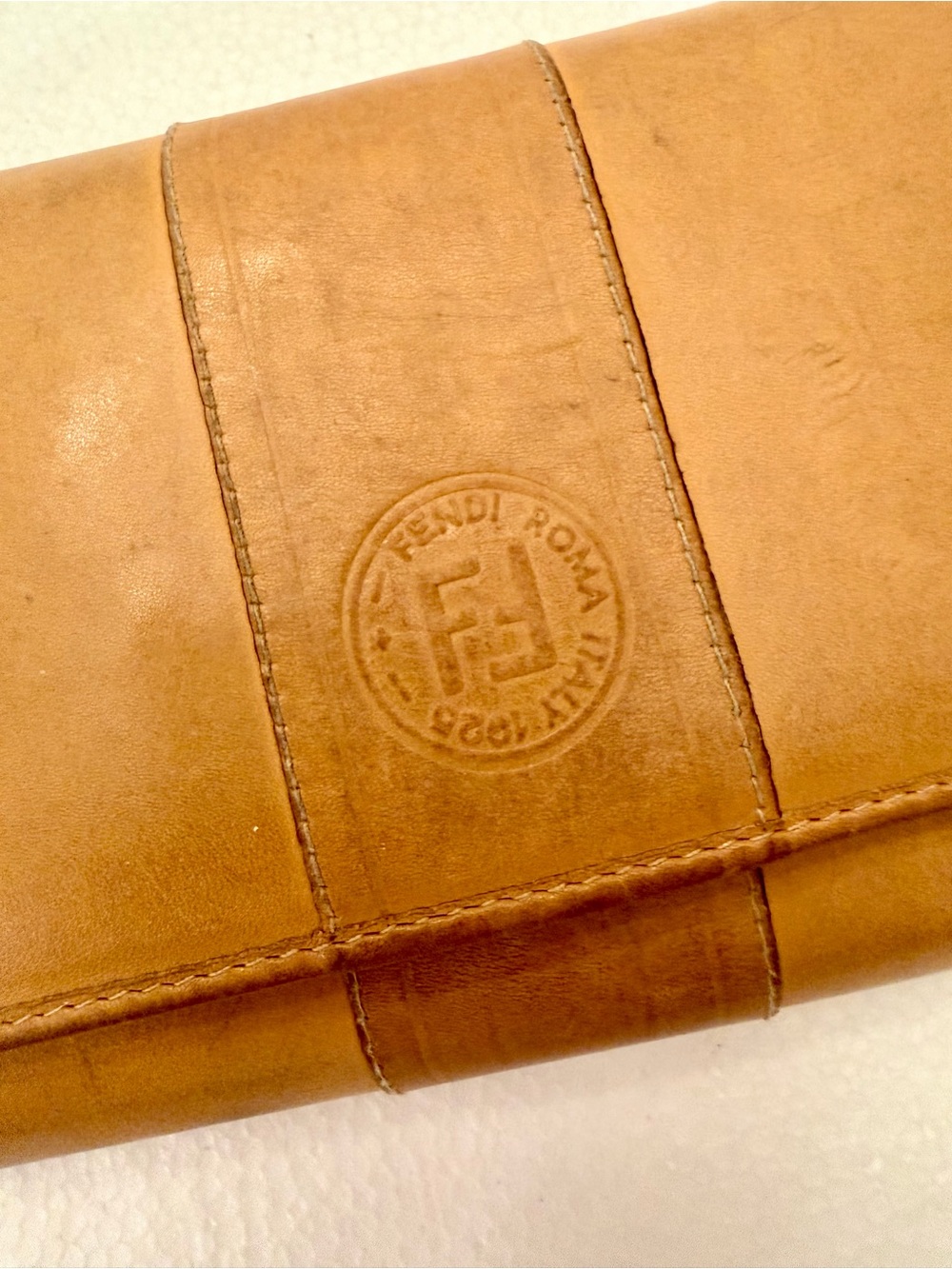 Vintage Fendi S.A.S. Roma Italy 1925 Tan Leather Kisslock Continental Wallet - Picture 2 of 9